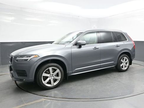 Used 2020 Volvo XC90 T6 Momentum w/ Protection Package image 3