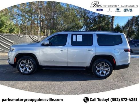 Used 2022 Jeep Wagoneer Series II image 7