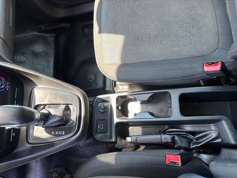 Used 2019 Ford Transit Connect XL FWD image 17