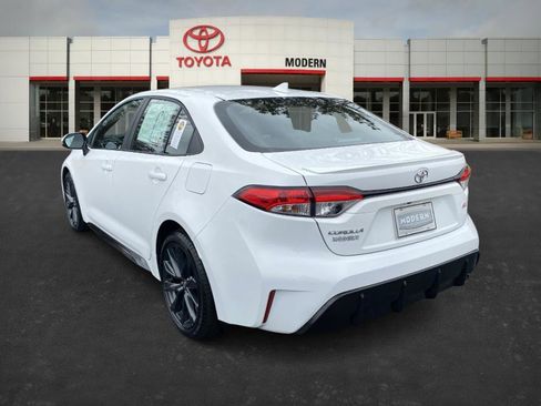 Certified 2025 Toyota Corolla SE image 6