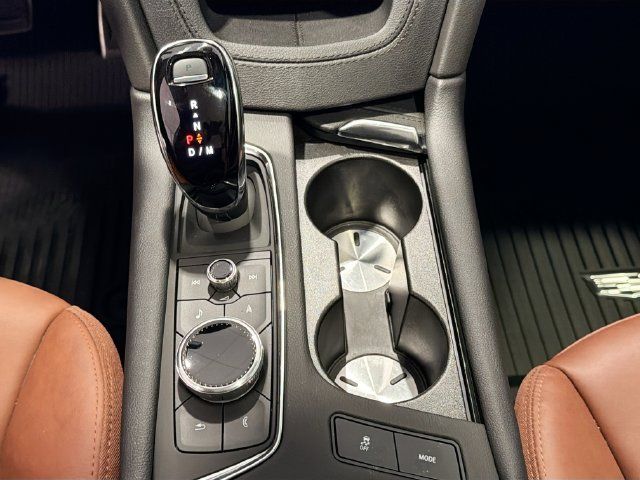Used 2025 Cadillac XT5 Sportv w/ Technology Package AWD/4WD image 15