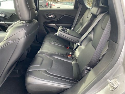 Used 2020 Jeep Cherokee Limited image 22