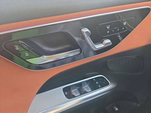 New 2026 Mercedes-Benz GLC 300 image 15