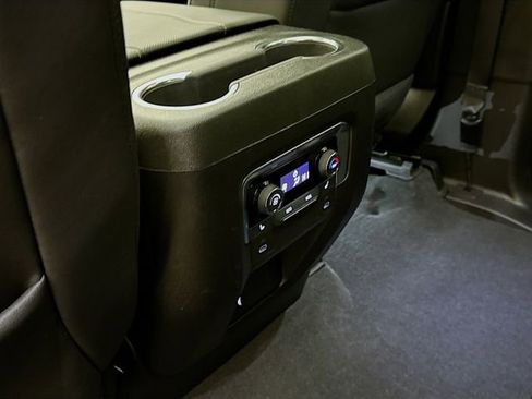 Used 2025 Chevrolet Suburban Premier w/ Sun And Tow Package AWD/4WD image 30