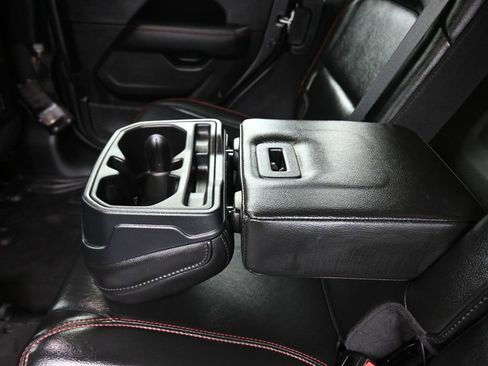 Used 2022 Jeep Wrangler Unlimited Rubicon w/ Cold Weather Group image 33