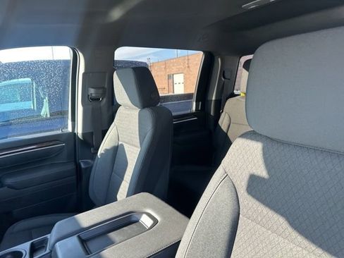 New 2026 GMC Sierra 2500 SLE image 12