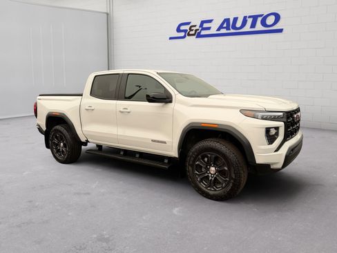 Used 2024 GMC Canyon Elevation w/ Convenience Package AWD/4WD image 6