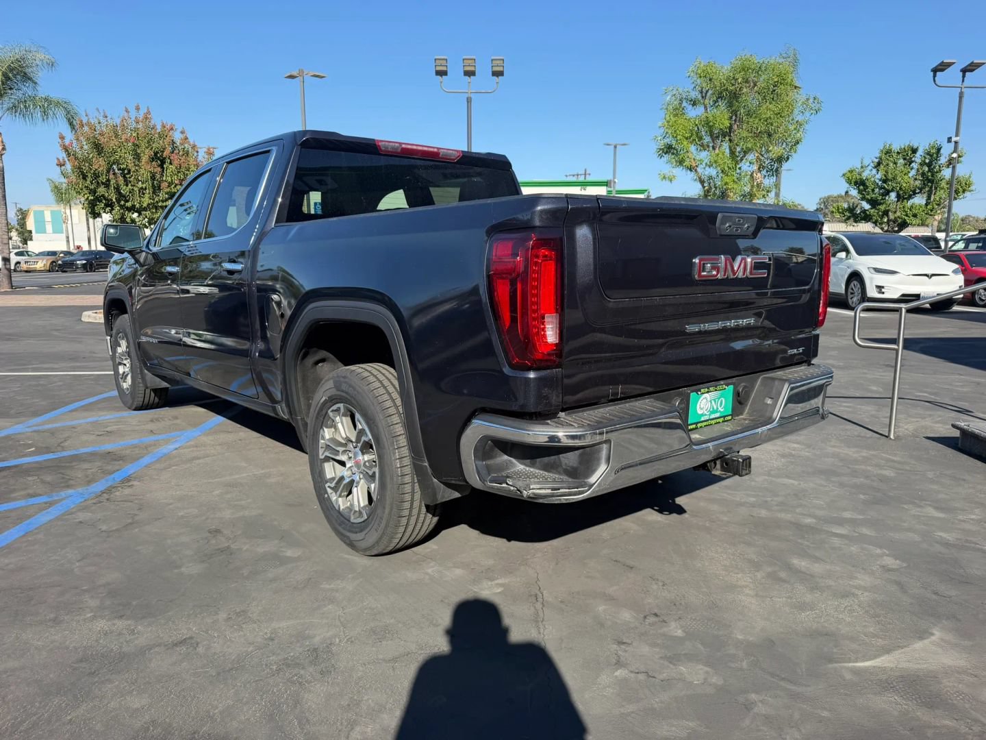 Used 2025 GMC Sierra 1500 SLT AWD/4WD image 8
