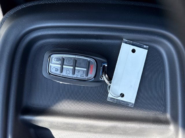 New 2027 Chrysler Pacifica Select AWD/4WD image 29