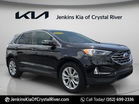 Used 2024 Ford Edge Titanium AWD/4WD image 2