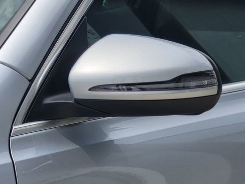 Certified 2025 Mercedes-Benz GLB 250 4MATIC image 33