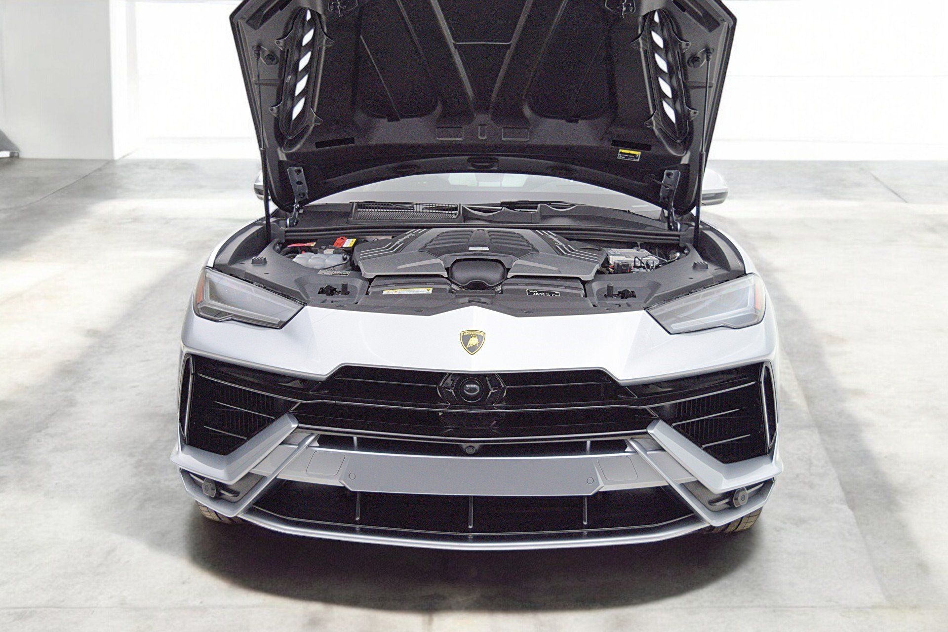Used 2023 Lamborghini Urus S AWD/4WD image 18