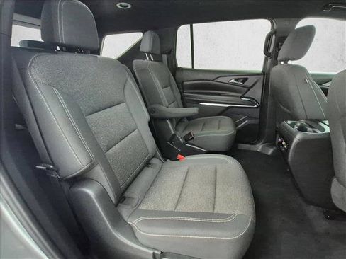Used 2024 Chevrolet Traverse LT FWD image 22