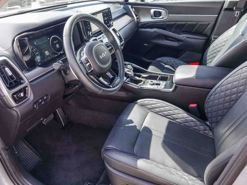 Certified 2023 Kia Sorento SX image 16