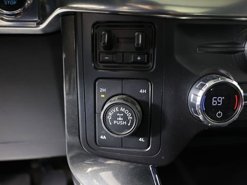 Used 2021 Ford F150 Lariat AWD/4WD image 36
