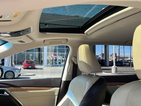 Used 2019 Lexus RX 350L FWD image 16