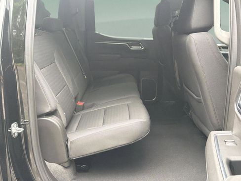 Used 2023 Chevrolet Silverado 1500 LT AWD/4WD image 21