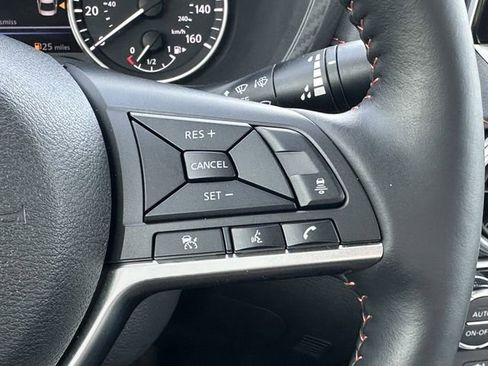 Certified 2025 Nissan Sentra SR w/ SR Premium Package FWD image 27