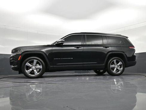Used 2021 Jeep Grand Cherokee L Limited AWD/4WD image 29