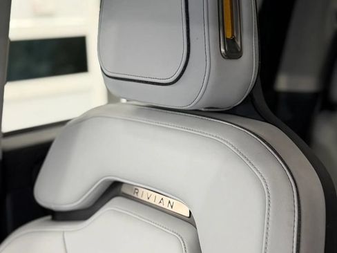 Used 2022 Rivian R1T Adventure AWD/4WD image 37