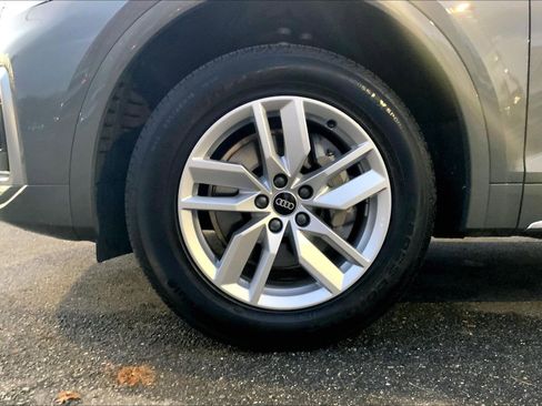 Used 2023 Audi Q5 2.0T Premium w/ Convenience Package image 10