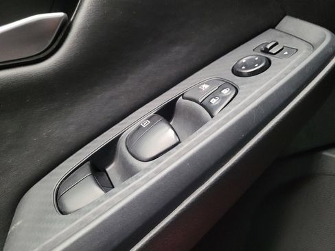 Used 2023 Nissan Sentra SV FWD image 27