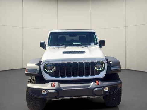 Used 2025 Jeep Gladiator Mojave w/ Safety Group AWD/4WD image 2