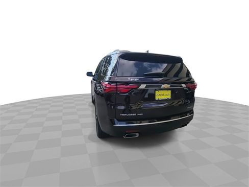 Certified 2023 Chevrolet Traverse Premier image 7