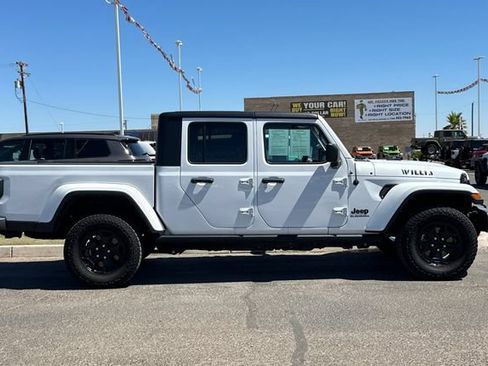 Certified 2022 Jeep Gladiator Sport AWD/4WD image 6