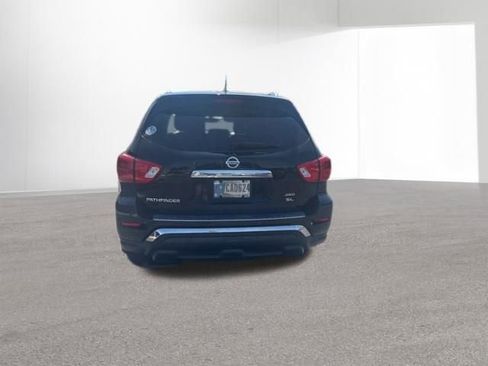 Used 2017 Nissan Pathfinder SL AWD/4WD image 5