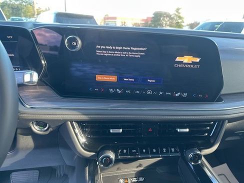 New 2026 Chevrolet Suburban Premier w/ Sun And Tow Package image 22