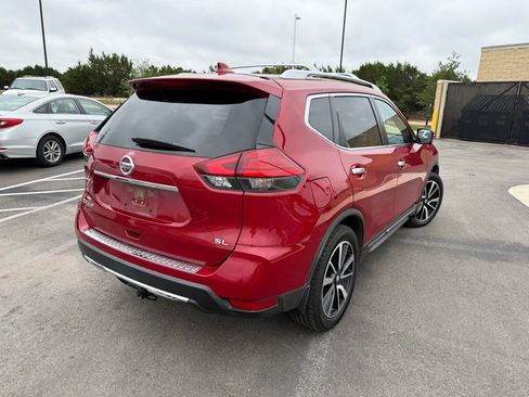 Used 2017 Nissan Rogue SL w/ SL Premium Package FWD image 4