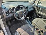 Used 2019 Chevrolet Trax LT w/ LT Convenience Package image 2