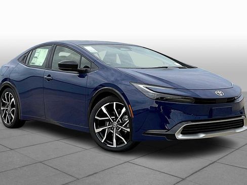 New 2026 Toyota Prius XSE image 2