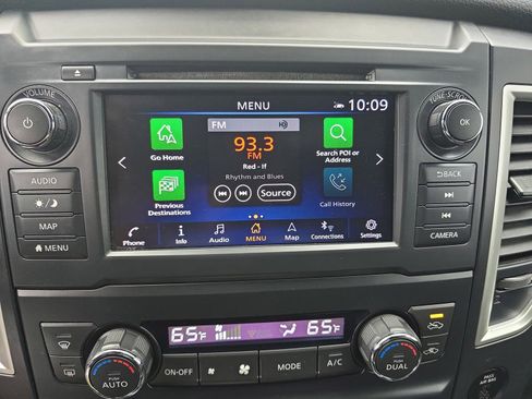 Used 2019 Nissan Titan SL w/ Midnight Edition AWD/4WD image 26