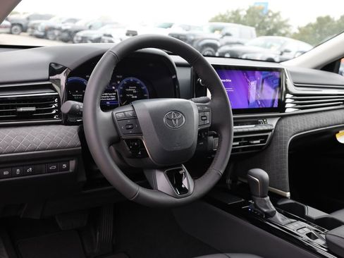 New 2026 Toyota Camry XLE image 9