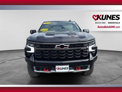 Used 2023 Chevrolet Silverado 1500 ZR2 w/ Technology Package AWD/4WD image 15
