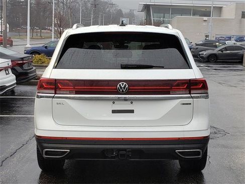 New 2026 Volkswagen Atlas SEL image 4