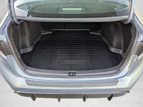 Used 2023 Toyota Corolla SE image 6