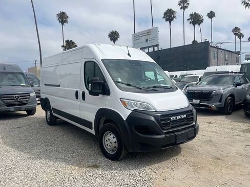 Used 2023 RAM ProMaster 2500 FWD image 4