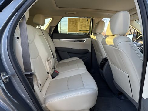 Used 2021 Cadillac XT5 Premium Luxury image 23