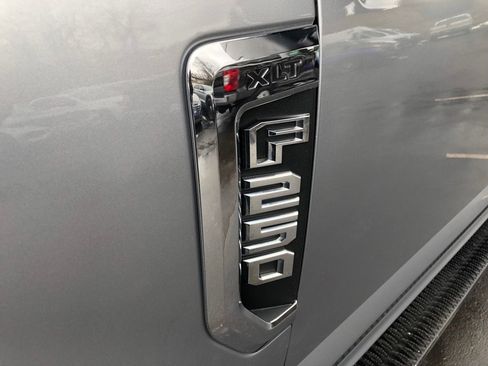 Used 2022 Ford F250 XLT w/ XLT Value Package image 12
