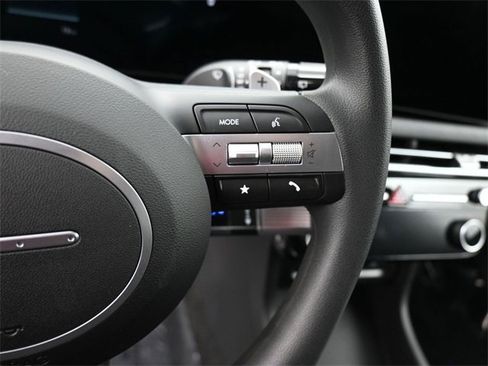 New 2025 Hyundai Tucson SEL image 18