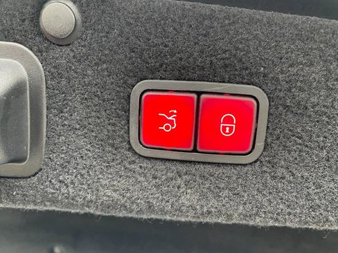 Used 2016 Mercedes-Benz S 550 4MATIC Sedan image 55