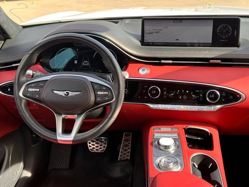 Used 2023 Genesis GV70 3.5T Sport w/ Sport Prestige Package image 19