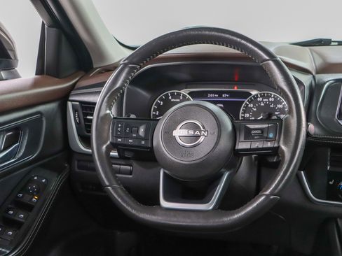 Used 2023 Nissan Rogue SV w/ SV Premium B Package FWD image 12