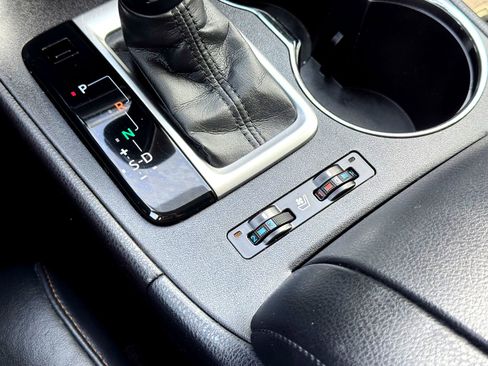 Used 2016 Toyota Highlander Limited w/ Protection Package #3 image 30