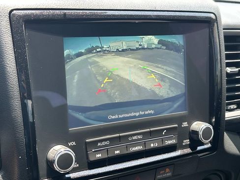 Used 2024 Nissan Frontier SV RWD image 30
