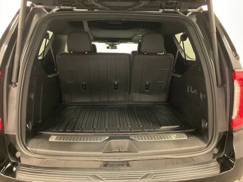 Used 2024 GMC Yukon XL AT4 w/ AT4 Premium Plus Package AWD/4WD image 32