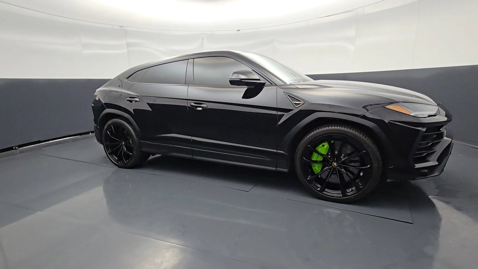 Used 2022 Lamborghini Urus AWD/4WD image 69